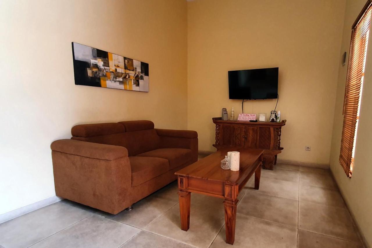 Rosseno Villa ยอกยาการ์ตา ภายนอก รูปภาพ