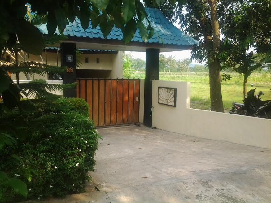 Rosseno Villa ยอกยาการ์ตา ภายนอก รูปภาพ